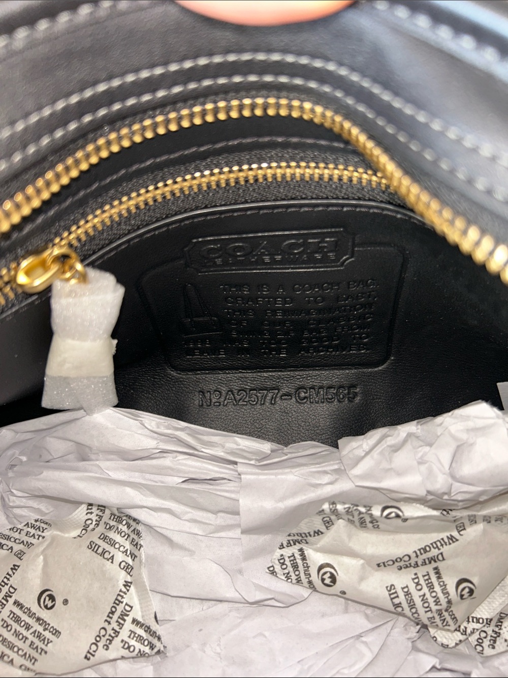 Coach Swing Zip Black Shoulder Bag with Gold Accent - Picture 9 of 10